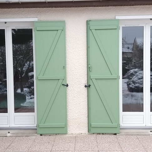 Volets sur mesure en Avallonnais